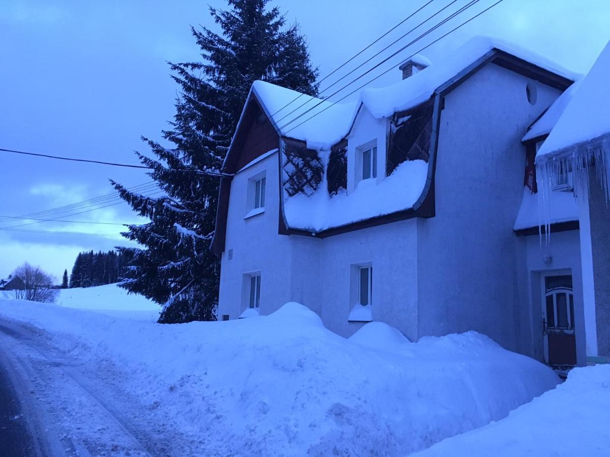 Ubytovani U Mateje Horní Blatná المظهر الخارجي الصورة